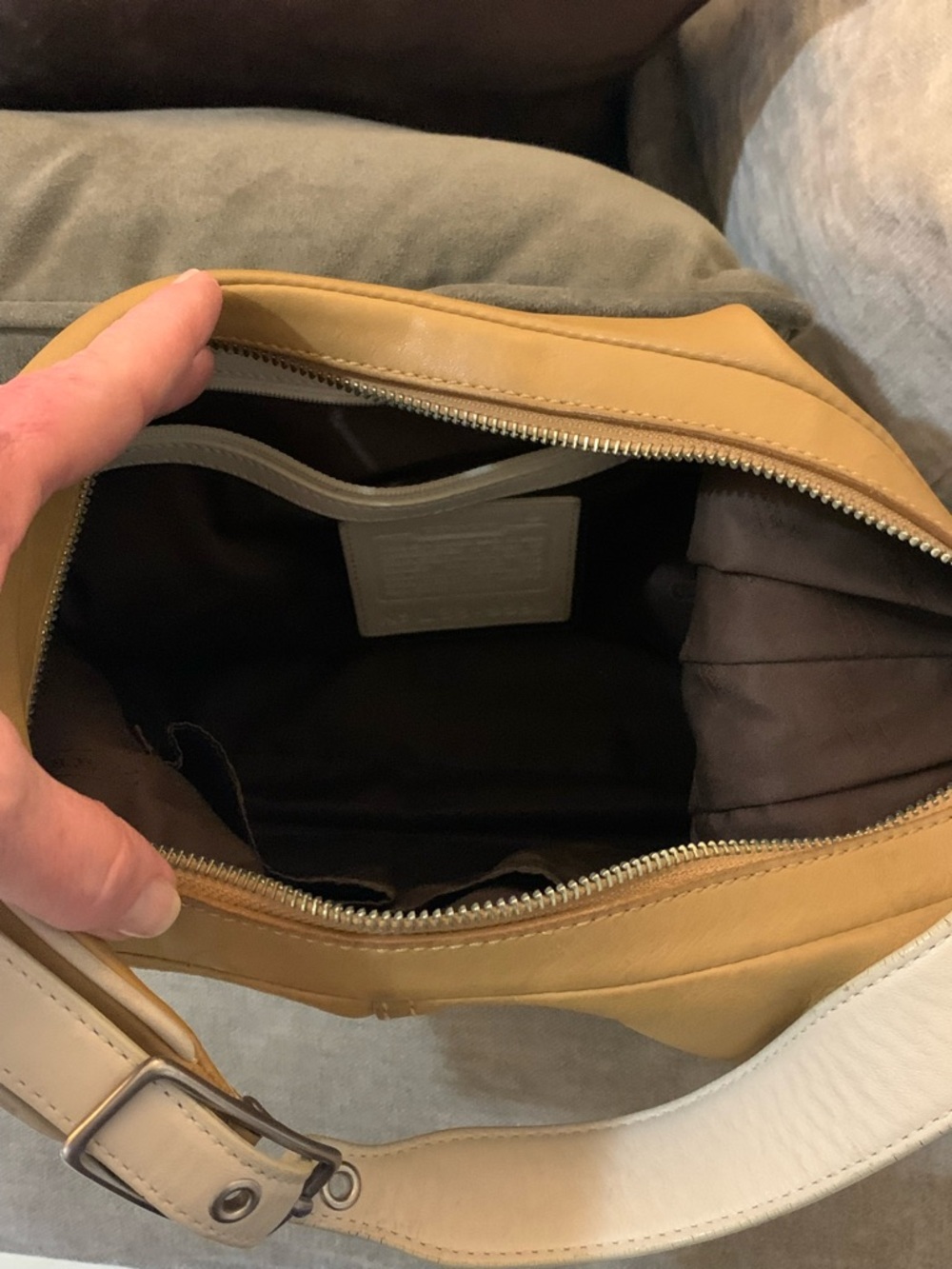 Vintage Coach Purse - Picture 8 of 12